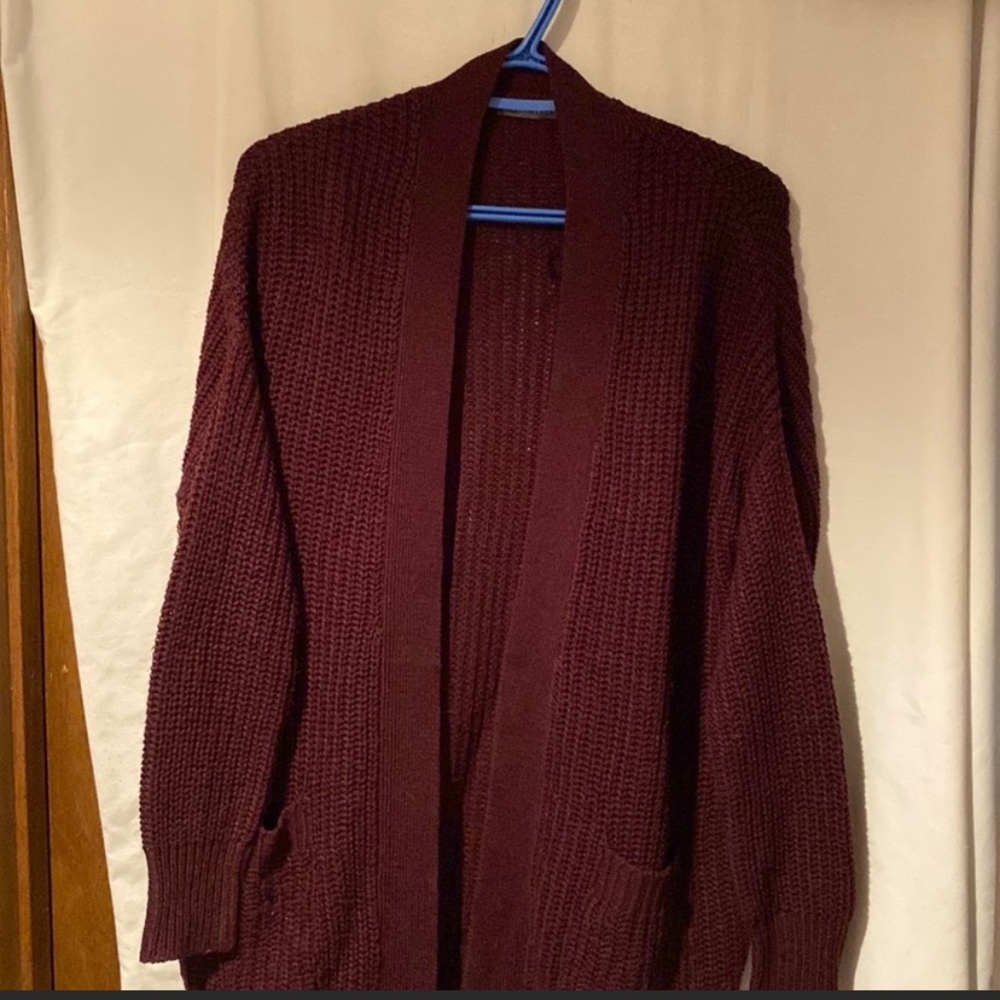 Suzy shier maroon large knit cardigan
